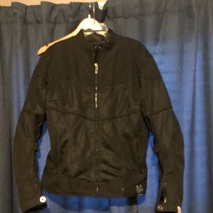 Motorcycle riding jacket